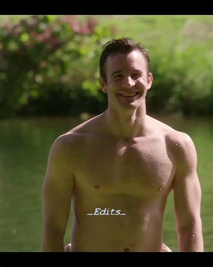 Benedict & Sophie II I’m blinded by your light, and I can’t sleep until I finally feel your touch