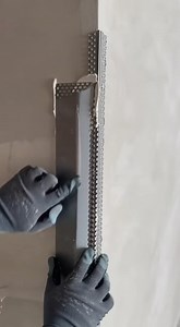 Applying Drywall Corner Bead #PrecisionWork | Renovation Skill