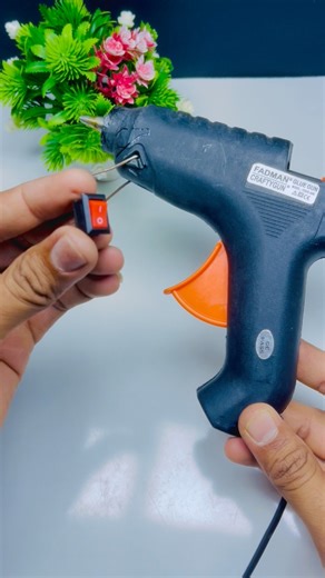  Simple DIY Hack Apni old glue gun me ON/OFF switch install karo aur use smart banao! Easy project for everyone – safe, stylish & super useful #DIY #Electronics #GlueGunHack #Innovation #SmartTool #DIYProjects #TechHacks #LifeHacks #CreativeIdeas #CraftyDIY #ElectronicProject #MakerCommunity #ReelItFeelIt #ViralReel #SatisfyingDIY #GadgetHack #ToolsUpgrade #InventionIdea #SmartDIY #DesiEngineer | Dc electronic experiment | Facebook