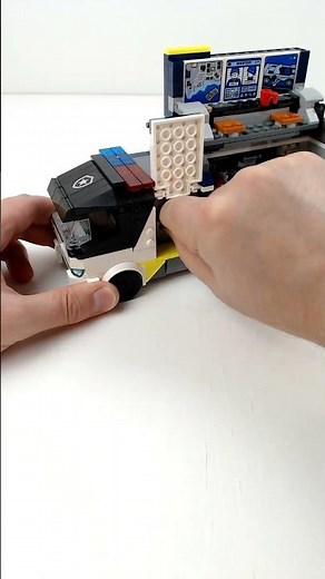 LEGO City Police Mobile Crime Lab Truck #lego #legocity #legopolice