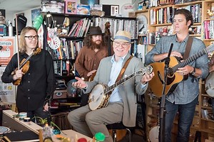 Steve Martin Plays a Mean Banjo With a Bluegrass Band In an Amazing NPR Tiny Desk Concert