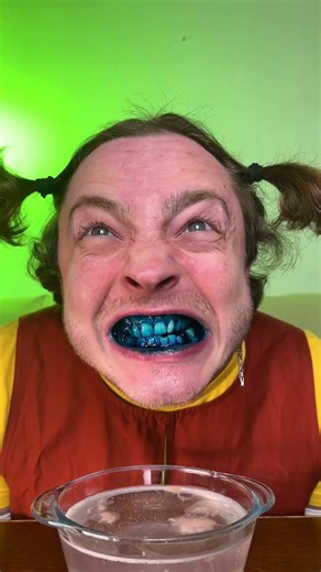 Teeth Whitening Challenge: Who Will Shine the Brightest? 😁✨