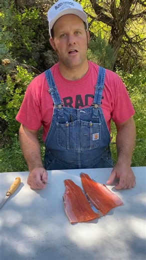 How to take skin off a fillet! #fishtok #fishfillet #fishing #flyfishing #meat #blackcanyontrout | Henry Hawkins