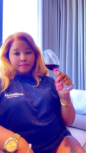 It’s thickly Kyla (@itsthicklykyla)’s videos with original sound - Movienaija