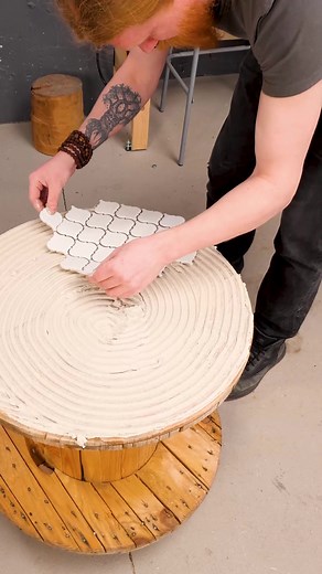 DIY Drink Storage Table | Panda Centil