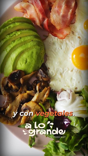 La mejor forma de romper un ayuno es con proteína, grasa buena y vegetales… o incluso un caldo de huesos. Mira el episodio completo si quieres aprender a romper el ayuno sin romper sus beneficios. Click aquí: https://youtu.be/wA49AexlZE4 #alograndepodcast #mariangamboa #elite_fitness.es #romperelayuno #nutricionmetabolica #glucosa #grasasaludable #caldodehuesos | A lo Grande Podcast
