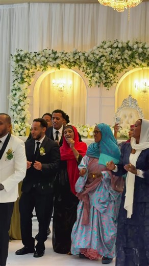 Gurbaa Mucayyoo fudhate galee.bags gammaddan General Asha Gobena & Dr Beker Shale. Oromo weddings are full of culture, love, and beautiful traditions . #OromoWedding #FuudhaaFiHeeruma #OromoCulture #seattlewedding #ethiopian_tik_tok