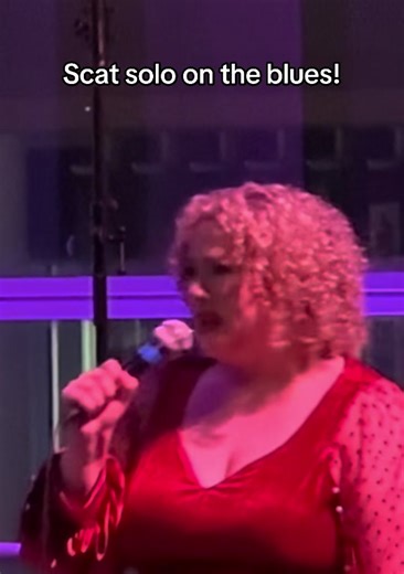 Jazz Singer's Scat Solo Performance in South Carolina
