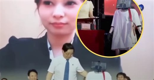 Sinh viên Trung Quốc gửi robot tự chế nhận bằng tốt nghiệp , thách thức giáo dục truyền thống