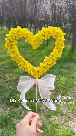 Easy. DIY. Spring Theme Crafts. #diy #crafts #easy #spring