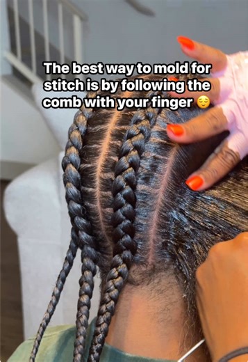 Mastering Stitch Braids: A Simple Finger Guiding Technique
