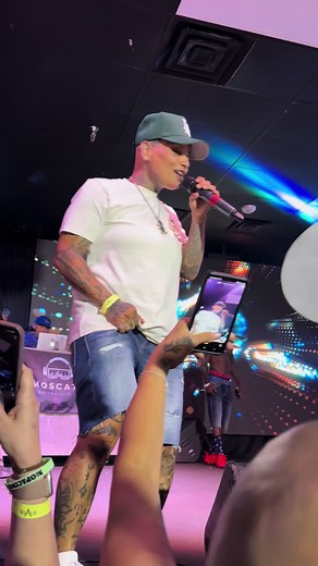 Amanda Perez Phoenix Arizona Concert Highlights