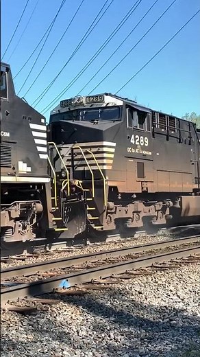 Locomotives Working Hard Sanding The Rails! Norfolk Southern Train On The Hill, JawTooth shorts