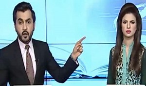Video of Two Pakistani News Anchors Fighting In A Newsroom Goes Viral (Watch)