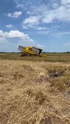 cuti raya dulu🎆lepaih raya on mcm besa🏄🏻🌾#fypシ゚viral #ppnjenterapulaupinang #gengqodong #berkhimatdenganbayaran #rupatiadamanisnyaada @PPNJPP @giescha9096 @𝐹𝒾𝓇𝒶𝓈 𝒜𝓎𝒹𝒶𝒶 @Hilmi Amy80