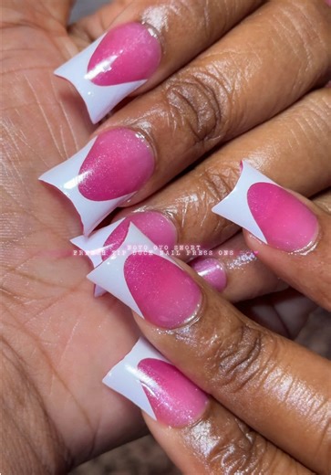 Quick and Easy French Tip Duck Nail Set