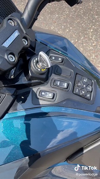 Exploring Comfort and Features on Can-Am Spyder