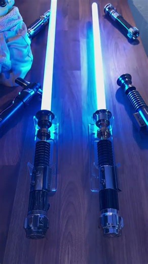 Baselit vs Neopixel lightsaber #starwars #lightsaber #jedi #sith #mandalorian