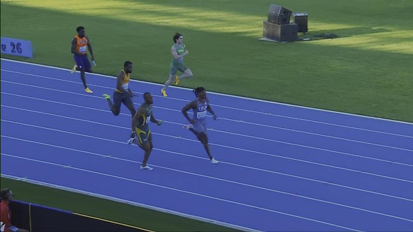 Team USA battles for men's 4x100 relay victory