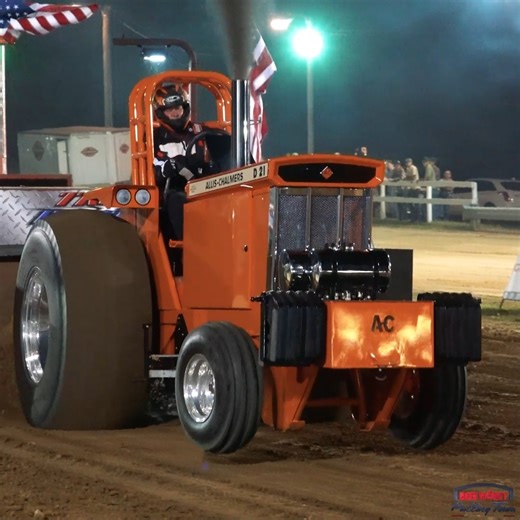 54K views · 1.7K reactions | Is there anything better looking than a D21?? This tractor looks #D21 #allischalmers #tractorpulling | Motorsports Mayhem | Facebook