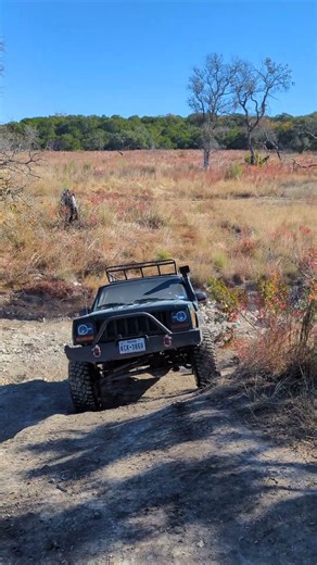 Jeep Cherokee XJ saliendo de TRO #loscuates4x4 #shorts #viralshorts