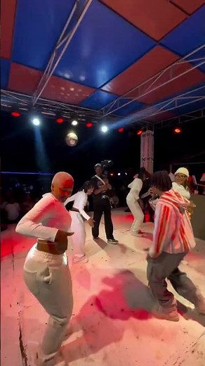 Mbosso performing #Kunguru live in Dodoma #Mbosso #MbossoMusic #KhanMusic #RoomNumber3