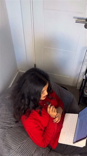 Alia_Azeem | UGC| Content Creator | 📍UK ,London on Instagram: "UGC Creator Diaries — Ep 3 This is exactly what brands look for in a UGC portfolio: a clear contact section, a short intro about you, and 5–8 solid examples like unboxings, testimonials, ads, and voiceovers. If your portfolio isn’t clear, brands won’t move forward. In Episode 4, I’m sharing the exact pitch template that landed me my first paid UGC deal. Follow for more UGC diaries ,and if you’re stuck or have questions, drop them in