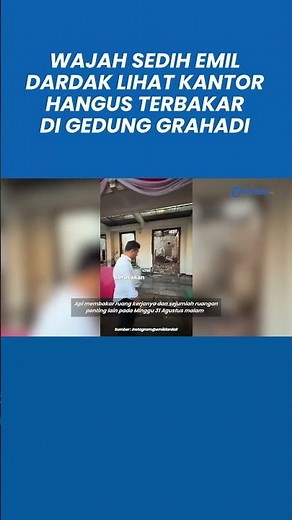 Wajah Sedih Emil Dardak Lihat Kantor Hangus Terbakar di Gedung Grahadi Surabaya