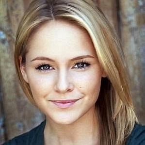 Cassi Thomson Boyfriend 2026: Dating History & Exes - CelebsCouples