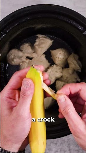 Using my CROCK-POT to make Banana Cake!