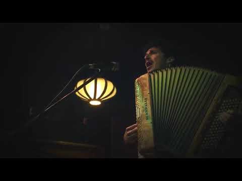 E lucevan le stelle (Tosca) - Solo Accordion & Voice | Live at Calvacade