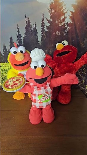 Adorable Elmo singing pizza song #sesamestreet #elmo ##satisfying #youtubeshorts