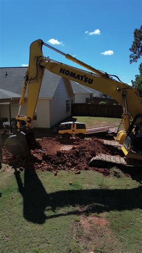 🚨Excavator Working in Tight Spaces | Stormwater Erosion Repair