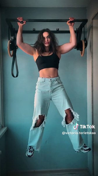 Calisthenics Workout Motivation for Sporty Girls