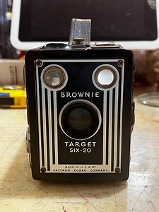 Kodak Brownie Junior Six-20 Box Film Camera, Vintage Photography, 1933-42 Still Camera, Classic Film Camera, Photography Collectible - Etsy
