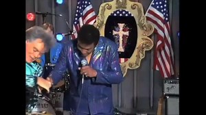 🎶 Born on This Day: The Legendary Charley Pride! 🎶 On this day March 18, 1938, the world was blessed with the voice of country music legend Charley Pride—a man who not only broke barriers but also dominated the charts with his smooth vocals and heartfelt songs. From his humble beginnings in Sledge, Mississippi, to becoming the first Black superstar in country music, Charley’s journey was nothing short of remarkable. With over 50 Top 10 country hits and 29 No. 1 singles, his impact on the genre