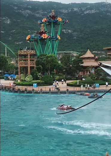 Superman🦸‍♂️ #flyboard #флайборд #jetski #showtime #superman #extremesports #foryou #хочуврек