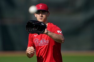 Phillies DFA former Red Sox pitcher Noah Song, with return to Sox possible