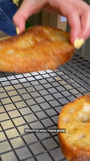942K views · 10K reactions | I’ve made a massive crouton (It's...