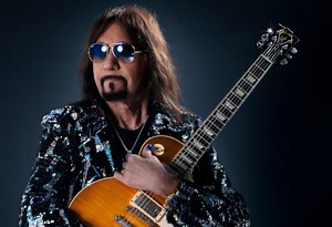 ACE FREHLEY On Upcoming '10,000 Volts' LP: 'It's One Of The Best Albums I Ever Did'