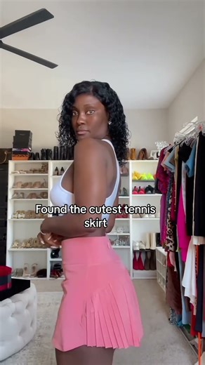 Back on the court in this cute tennis skirt! #baleafsport #tennis