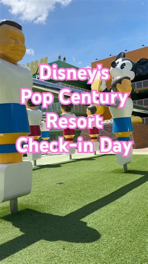 Disney’s Pop Century resort check in day! #disneyworld #didneyhotel