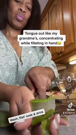 How I Use Fresh Aloe Vera To Soothe My Gut.