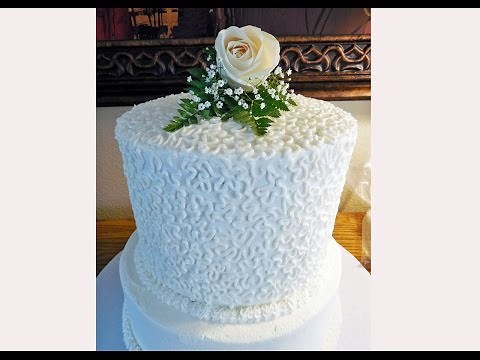 How to Decorate a Cornelli Lace Wedding Cake