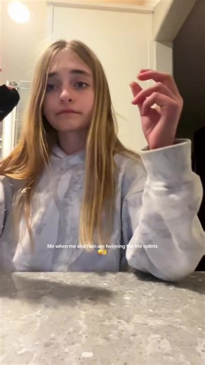 Twinnn @sup_7 #twin #hurt #brokenbone #trend #icon