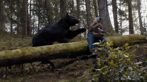 Fan-favorite Outlander character suffers grisly death after bear EATS her face