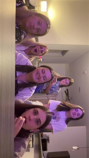 The lovely ladies of 228 ❤️