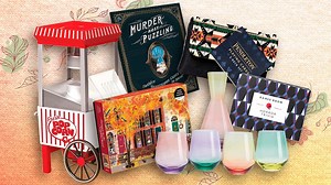 How to host a fun, cozy game night at home this fall