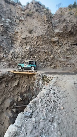 1.5M views · 29K reactions | 2nd dangerous road in the world || fairy moadows#explore#tour | Travel with Ringchan | Facebook