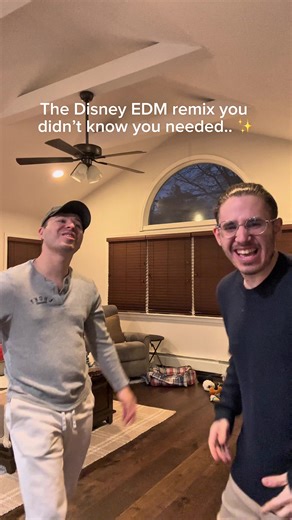 full version anyone?! 🤩 #edm #disney #starstruck #remix #raver | starstruck